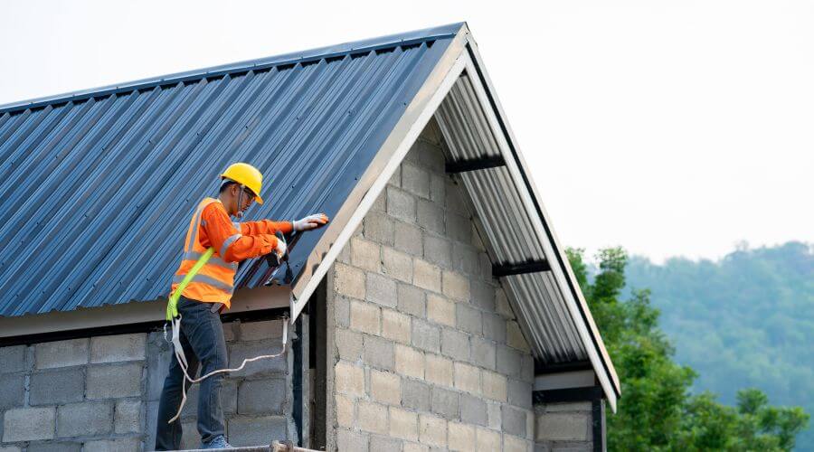 Expert Emergency Roof Repairs services in Richton Park, IL